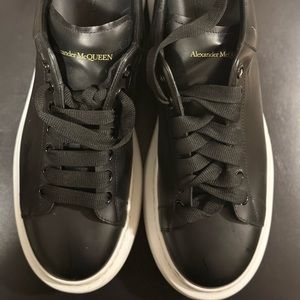 Men Alexander Mcqueen Slightly worn. Size 11.5 UK size 45.
